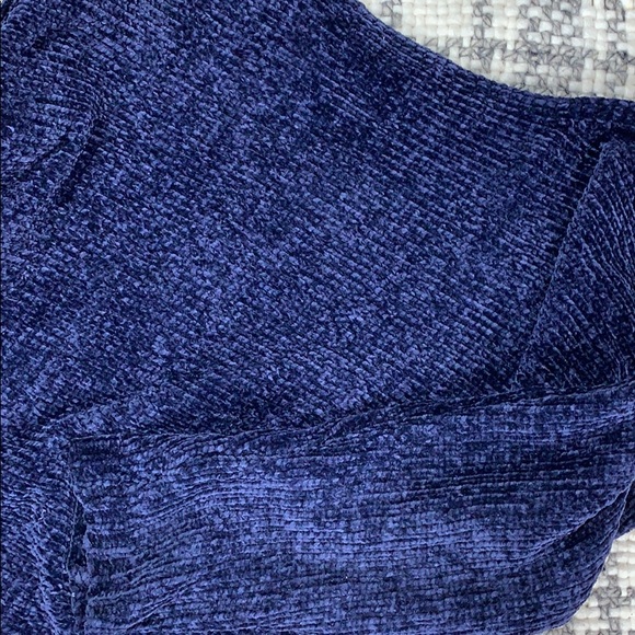 ๐๐ 3/$15 ๐๐ Alya dark blue knit sweater - Picture 5 of 6